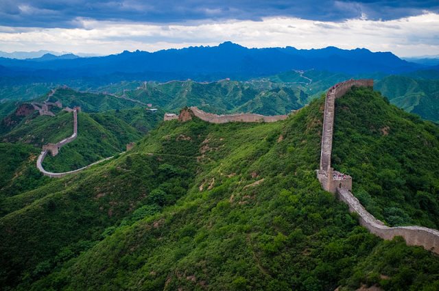۱۰ جاذبه برتر گردشگری در چین 20 1 Great Wall of China