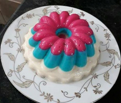طرز تهیه دسر فرانسوی رومانف (عکس)