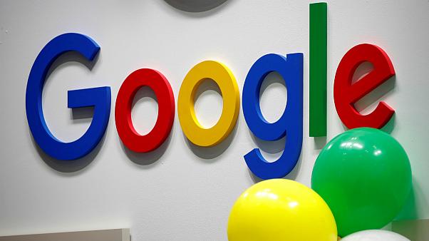 حذف دوباره برنامه ToTok از پلی استور