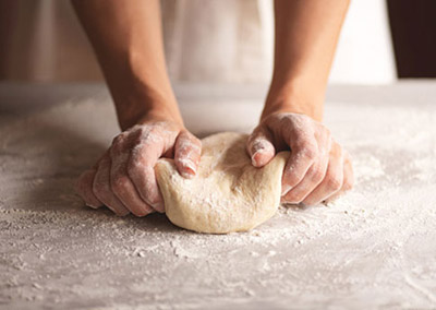 نحوه درست کردن خمیر پیتزا ایتالیایی, طرز تهیه انواع خمیر پیتزا