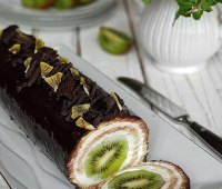 طرز تهیه رولت خامه ای مغزدار