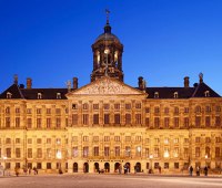 کاخ سلطنتی آمستردام، یکی از زیباترین کاخ های جهان