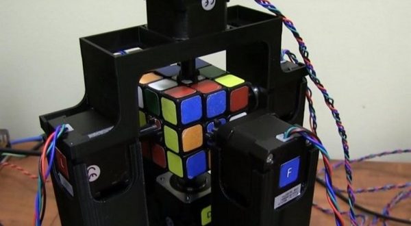 یک روبات رکورد حل پازل روبیک را شکست!
