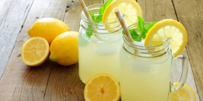 طرز تهیه شربت لیموناد خانگی در چند مرحله ساده و با ترفندی جدید